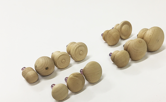 wood_knob いろいろ色も形状も選ぶこともできてとても助かりました(S様)